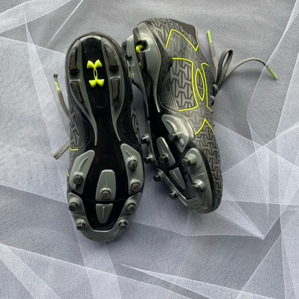 Under Armor kids cleats